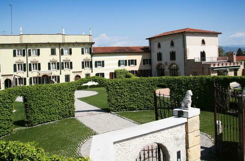 تختخواب و صبحانه Madonna Villa Baietta