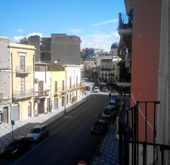 Bed and Breakfast Phenicusa