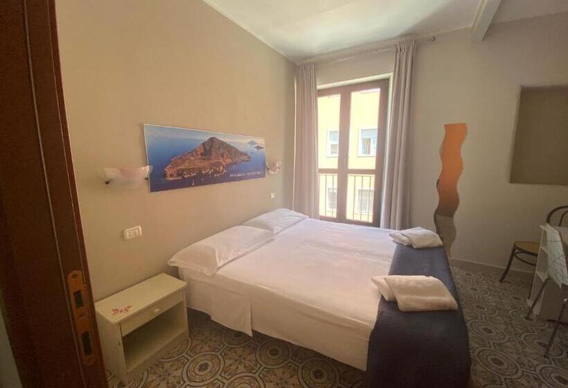 Bed and Breakfast Phenicusa