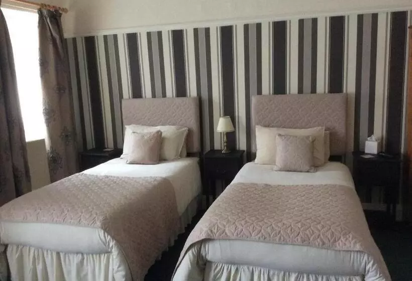 ベッドアンドブレックファースト The Queens