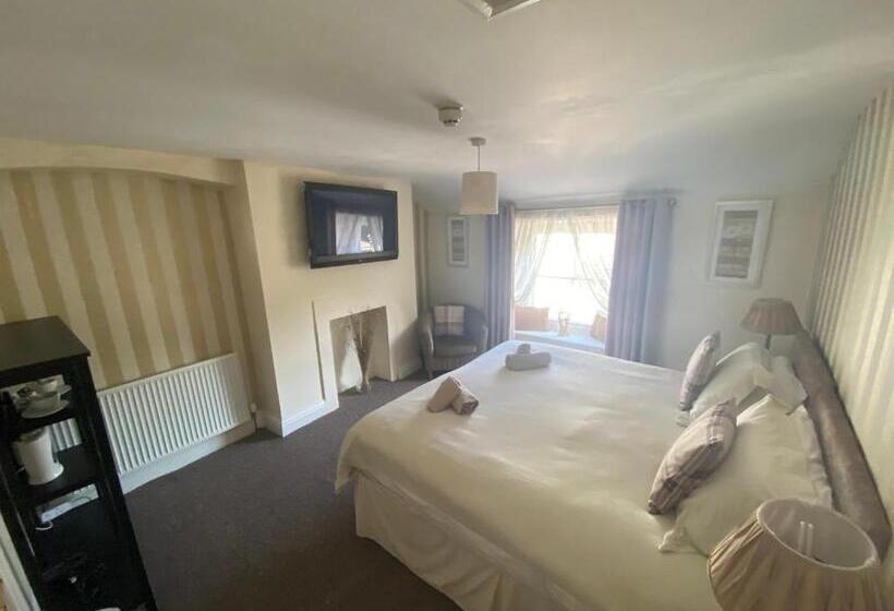 住宿加早餐  The Queens