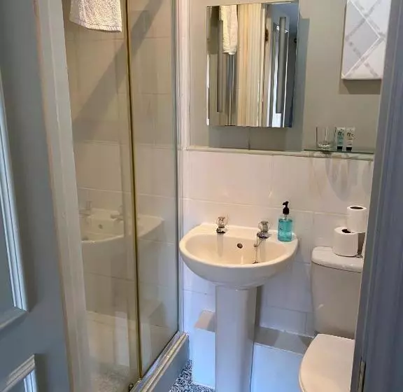 ベッドアンドブレックファースト The Queens