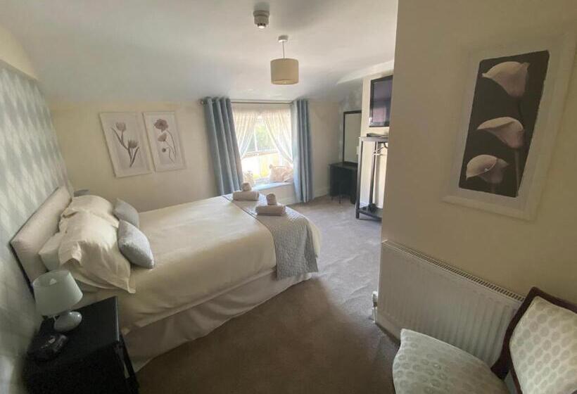 住宿加早餐  The Queens