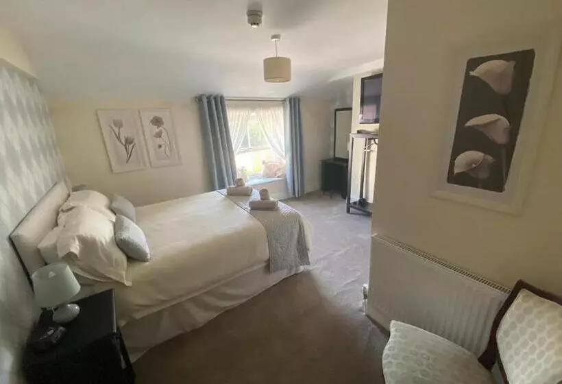 ベッドアンドブレックファースト The Queens