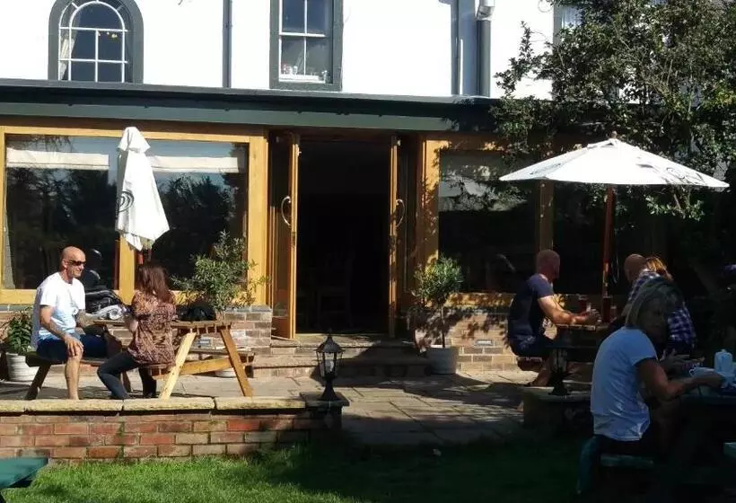 ベッドアンドブレックファースト The Queens