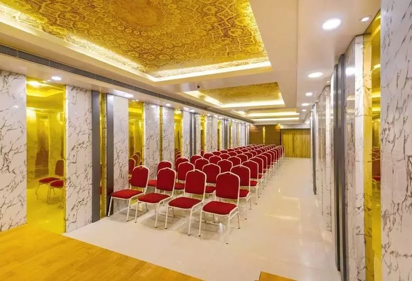 Hotelli Treebo Golden Swan Pammal