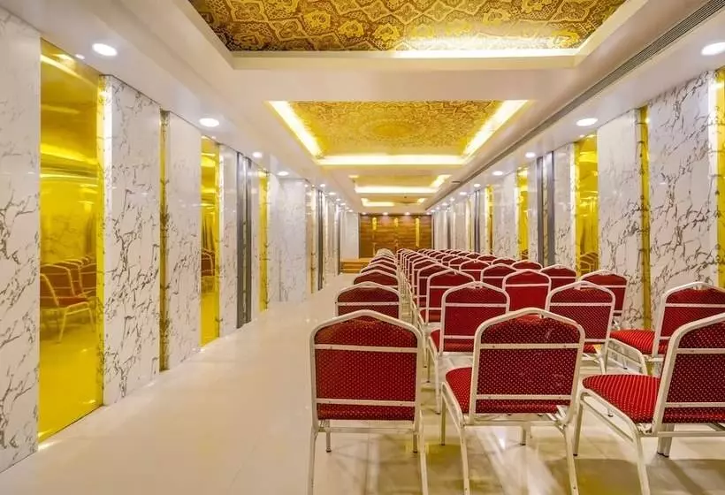 Hotelli Treebo Golden Swan Pammal