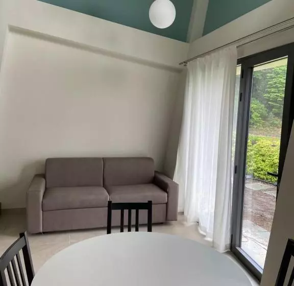 ホテル Agriturismo Rossolampone