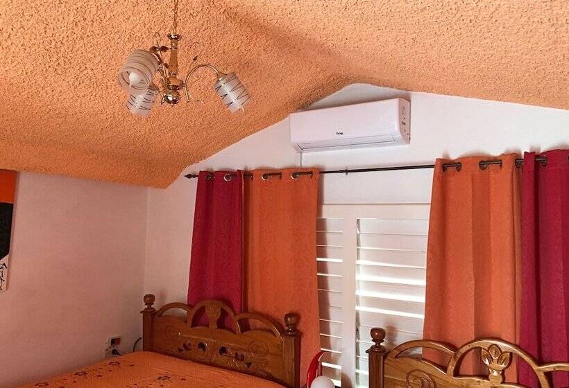 هتل Casa La Berenjena