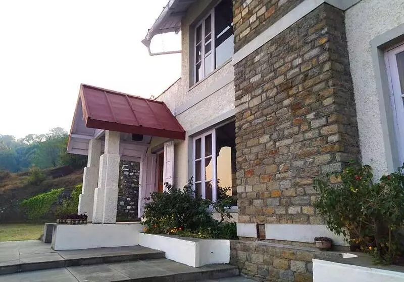 Hotelli Cosmos Himalayan Villas