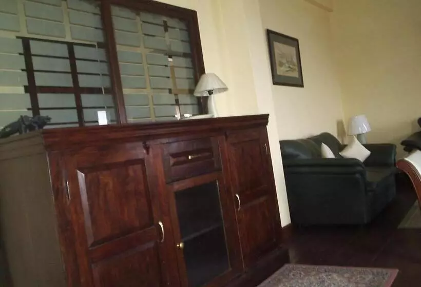 Hotelli Cosmos Himalayan Villas