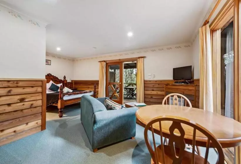 Hotelli Cradle Forest Inn