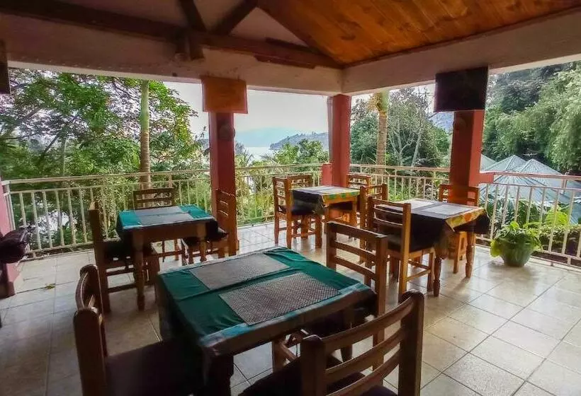 هتل Crater Bay Cottages