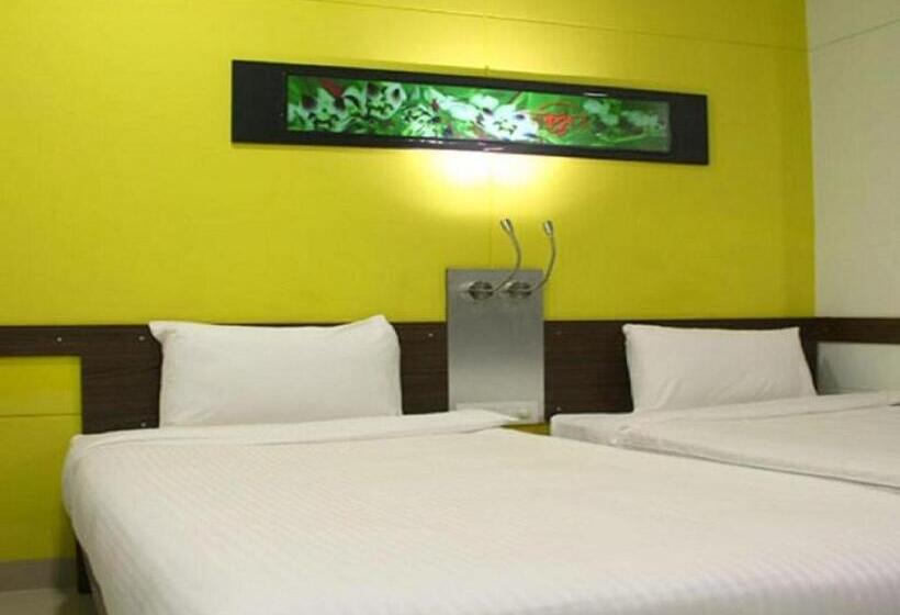 Hotel Ginger Noida 63