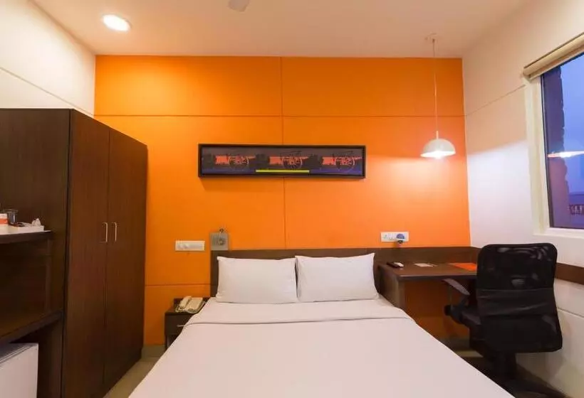 هتل Ginger Noida 63