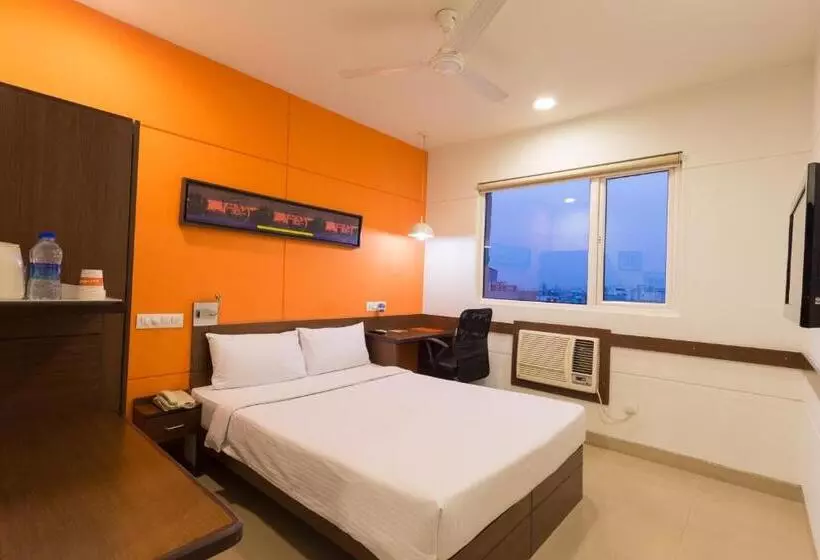 هتل Ginger Noida 63