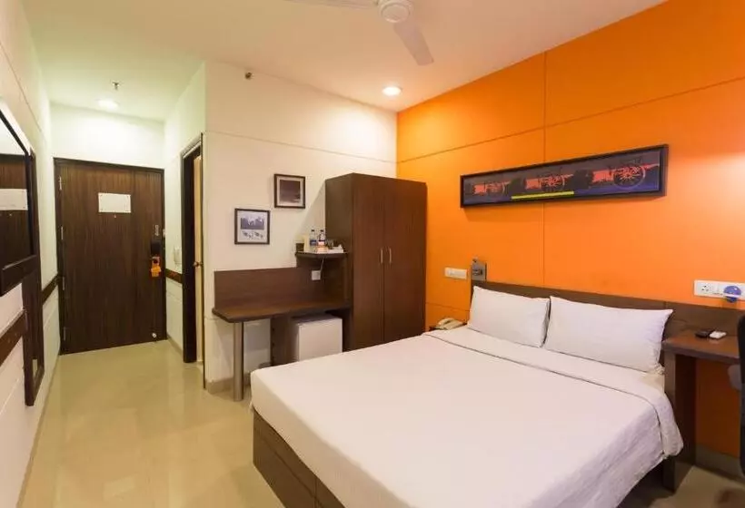 هتل Ginger Noida 63