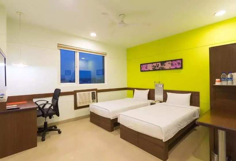 هتل Ginger Noida 63