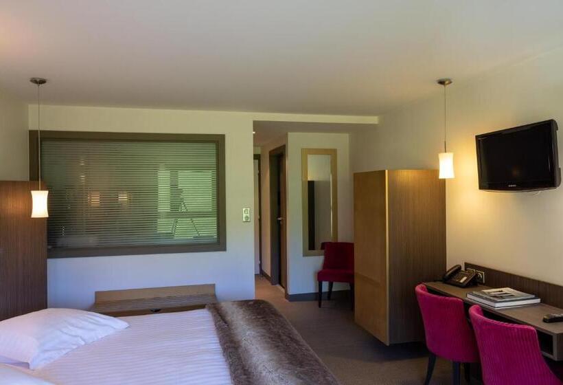 בית מלון כפרי Hôtel L Etang Du Moulin By Céline