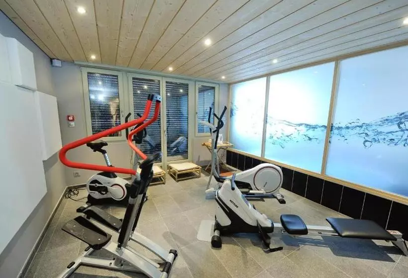 Hotelli Hôtel L Etang Du Moulin By Céline