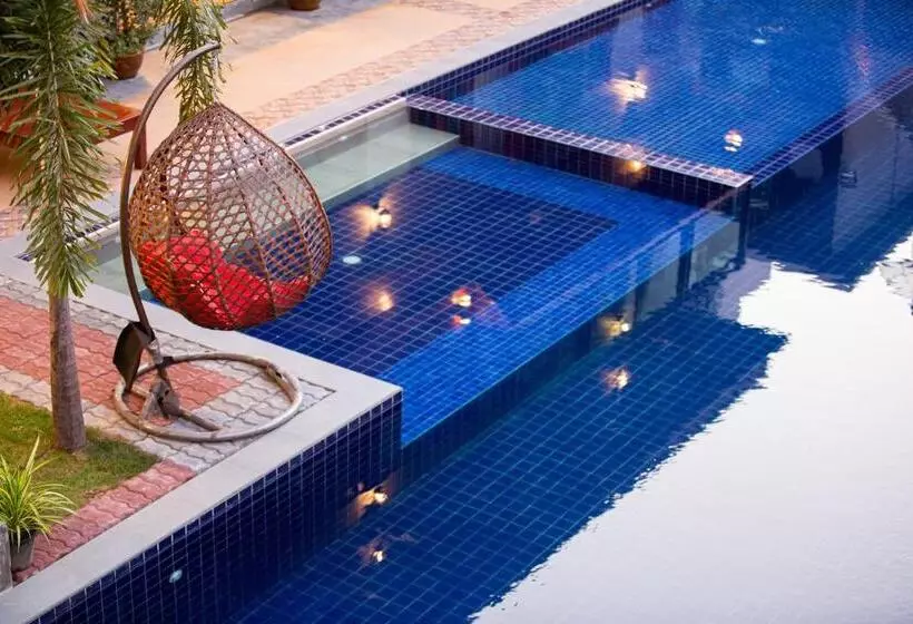 هتل Paradise Land Resort