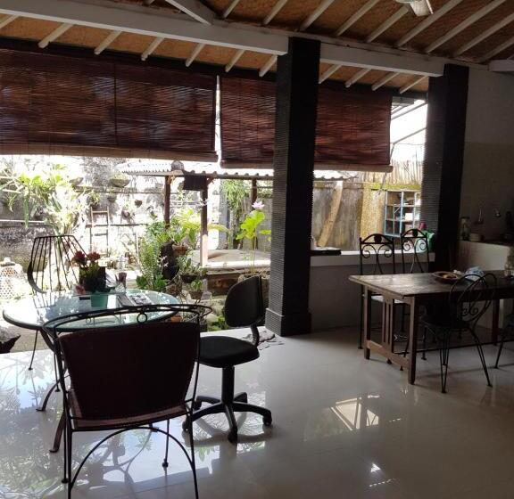 펜션 Mawar Homestay Canggu