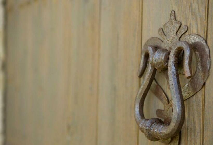 리조트 Castello Camemi