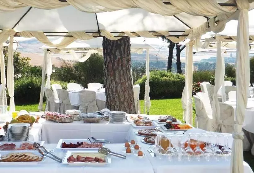استراحتگاه Castello Camemi