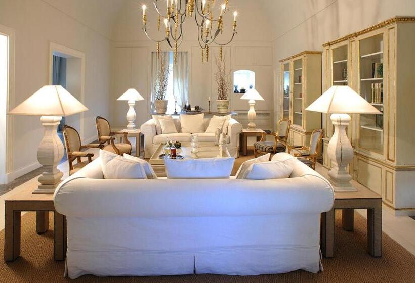 리조트 Castello Camemi