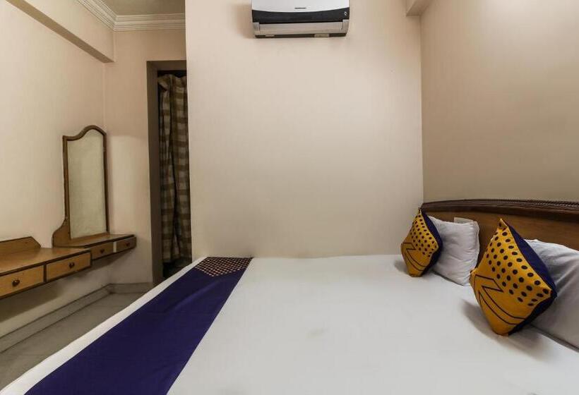 Fabhotel Rk Residency   Nr Begumpet Metro Station