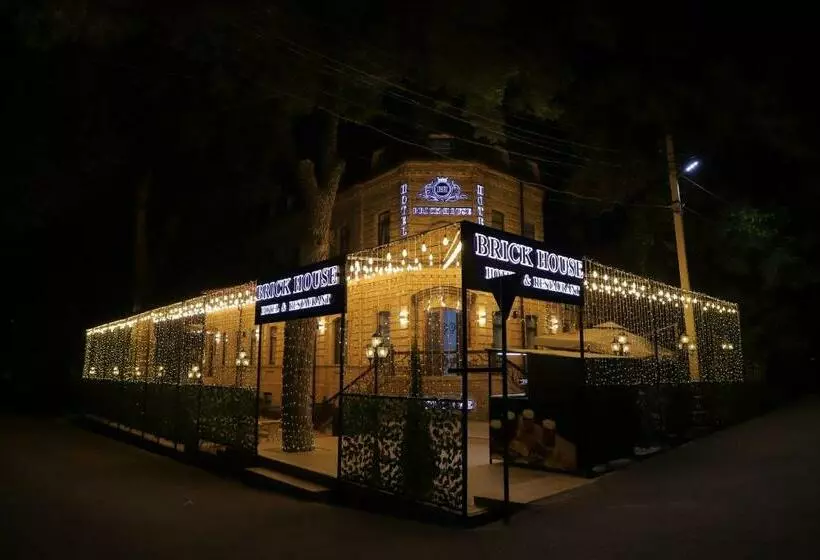 ホテル Brick House