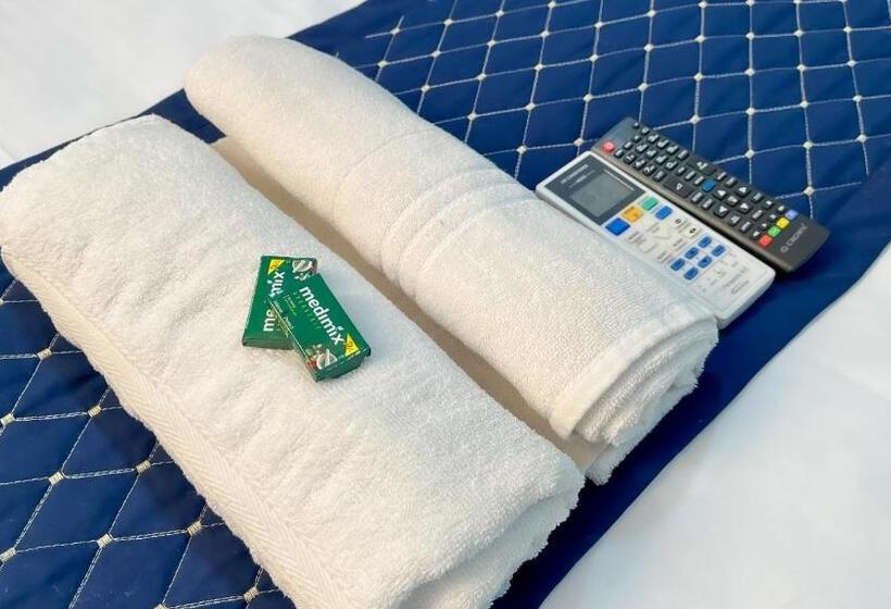 ホテル Abhinanadan