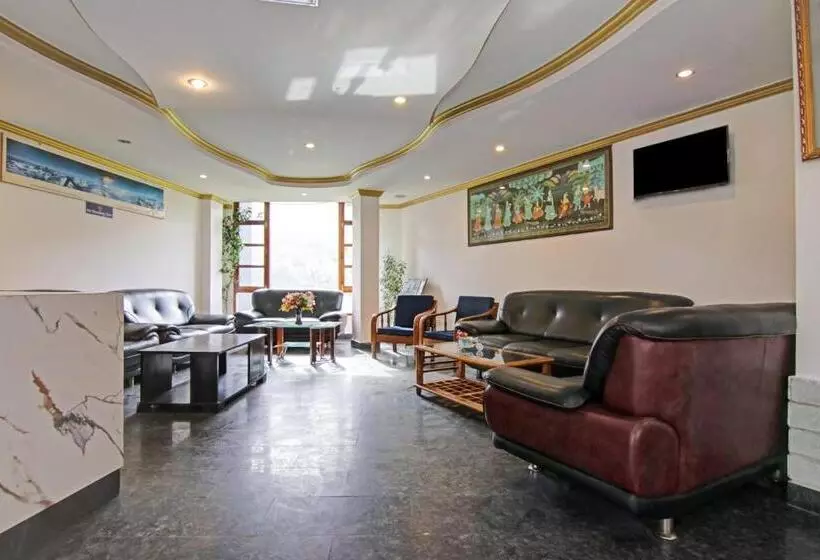 ホテル Oyo Flagship 81227  Century Manali