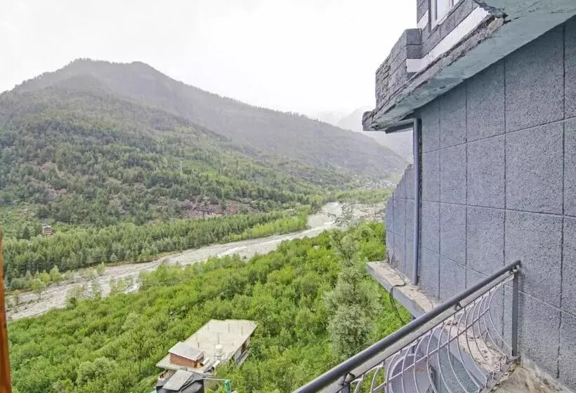 ホテル Oyo Flagship 81227  Century Manali