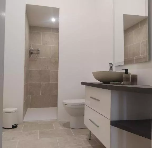 ペンション Chambres D Hôtes Au Château De Puycharnaud