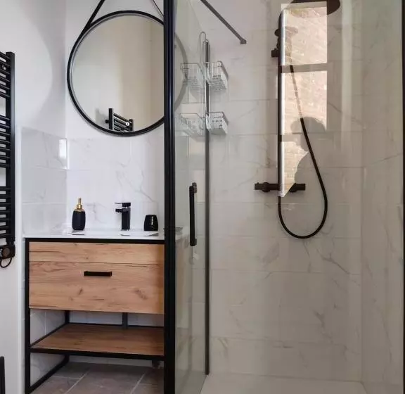 ペンション Chambres D Hôtes Au Château De Puycharnaud