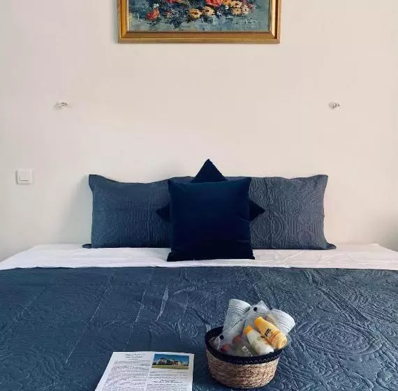 ペンション Chambres D Hôtes Au Château De Puycharnaud