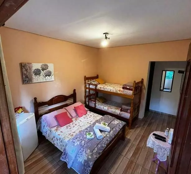 ユースホステル Pousada Valle Das Aguas