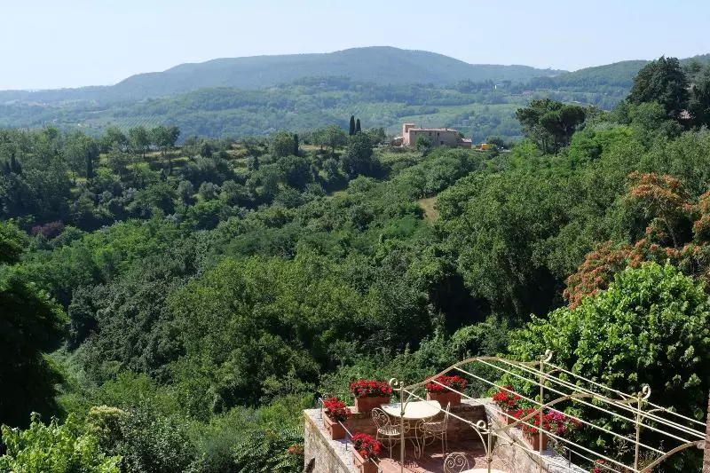 Aamiaismajoitus (B&B) Delcorto Suites