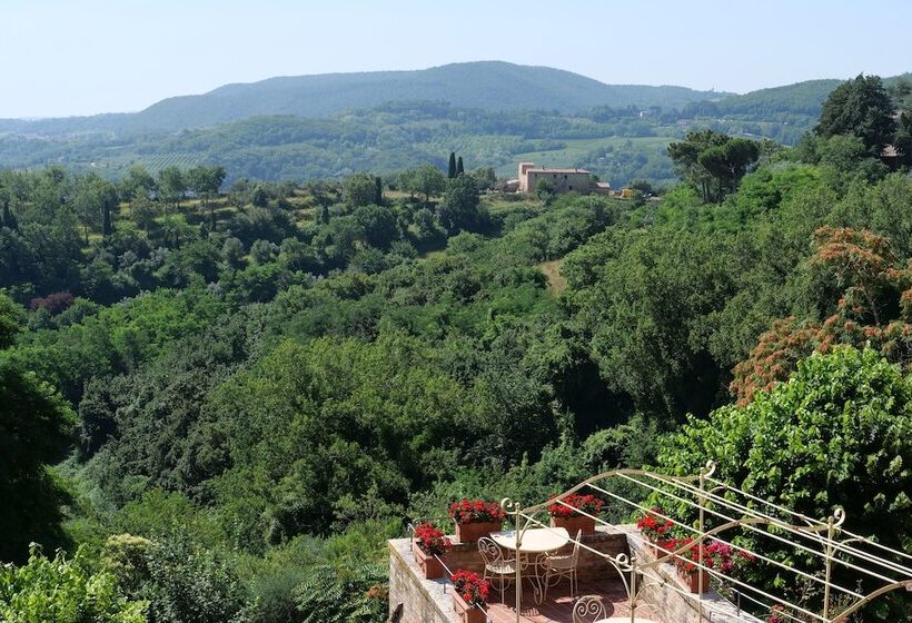 مبيت وإفطار Delcorto Suites