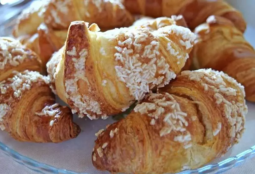 Aamiaismajoitus (B&B) Delcorto Suites