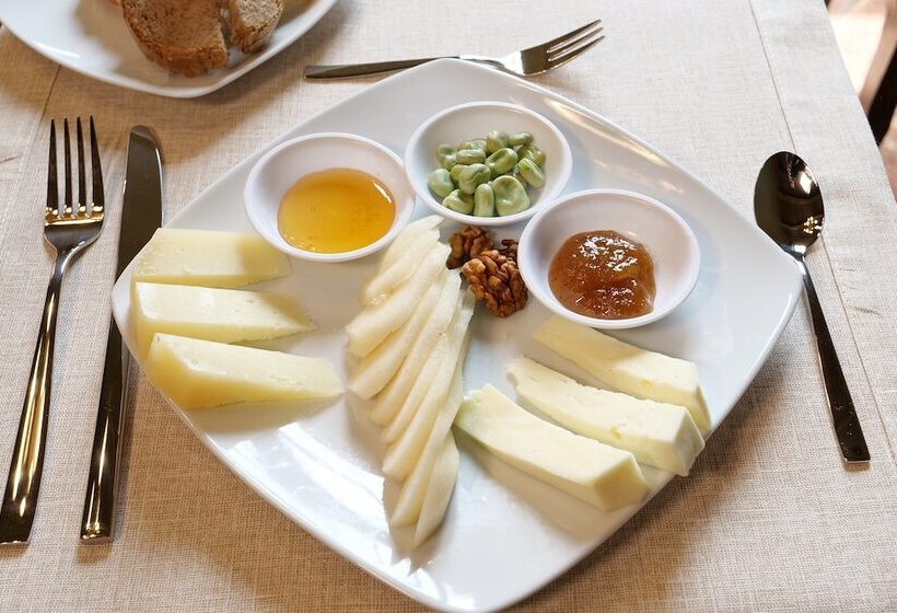 مبيت وإفطار Delcorto Suites