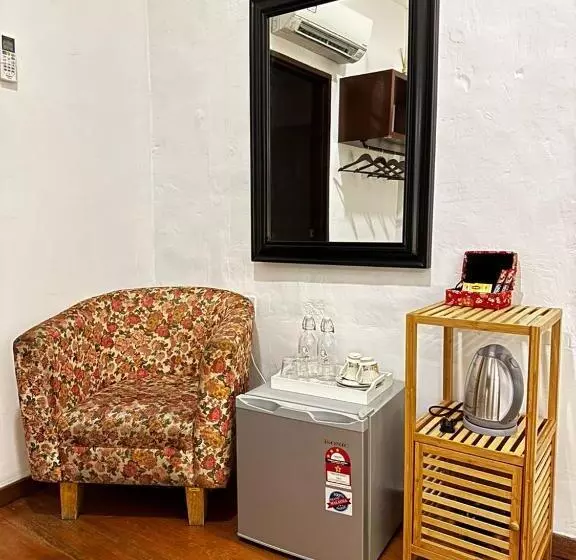 هتل 19th Century Boutique