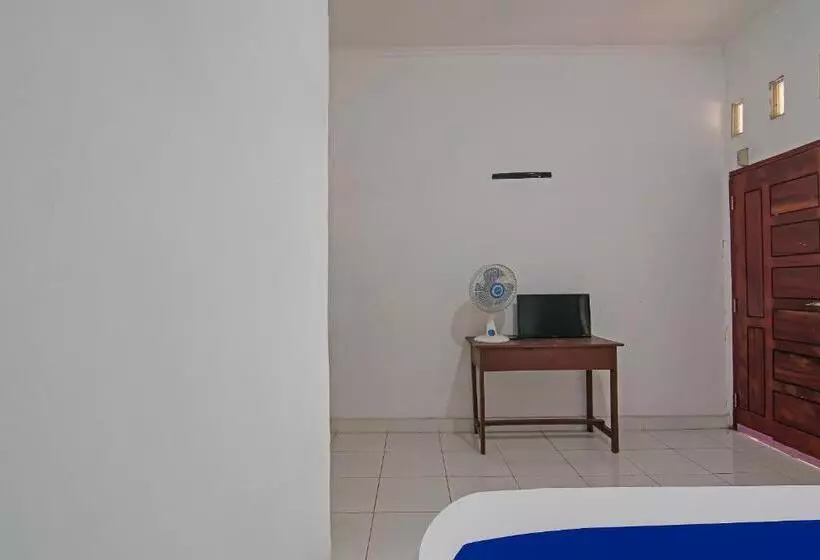 Hotelli Spot On 92498 Fanni Homestay