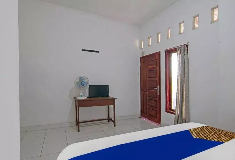 Hotelli Spot On 92498 Fanni Homestay