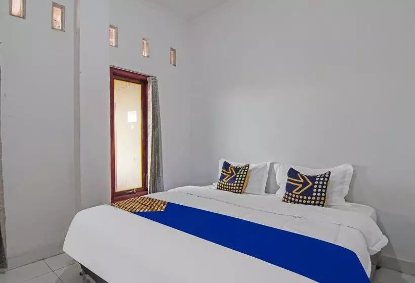 Hotelli Spot On 92498 Fanni Homestay