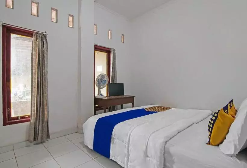 Hotelli Spot On 92498 Fanni Homestay
