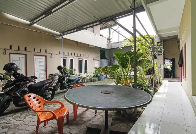Hotelli Spot On 92498 Fanni Homestay