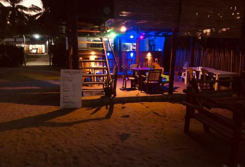 پانسیون Nilaveli Sheen Coast