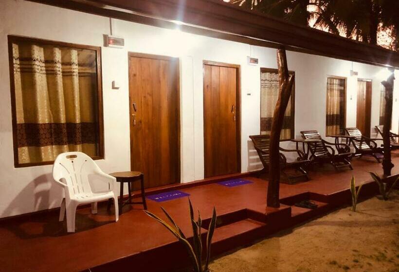 پانسیون Nilaveli Sheen Coast